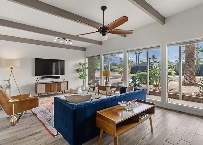Holiday home Mid-century Marvel - Poolside Patio With & Bocce Scottsdale